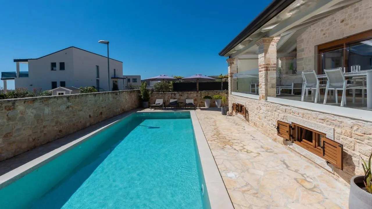Villa Hardy Frata